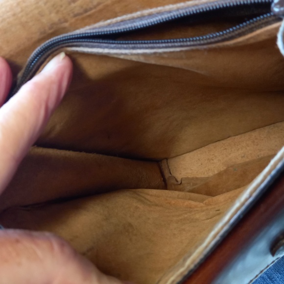 Leather handbag - Picture 13 of 15